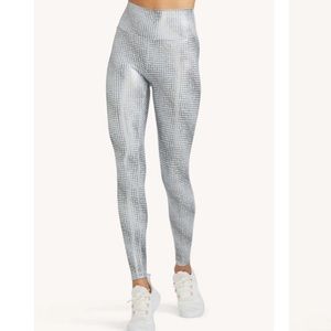 Peloton show up foil reflective legging size large